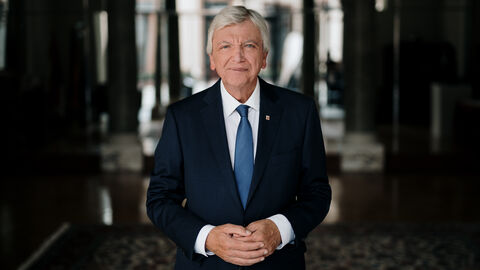 Portrait Ministerpräsident Bouffier Portrait Ministerpräsident Bouffier