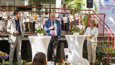 Ministerpräsident Volker Bouffier auf dem AWO Konzert in Gießen der Reihe 75 musikalische Begegnungen.