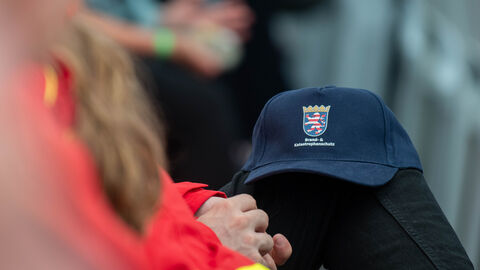 Baseball Cap mit hessischem Logo und der Aufschrift "Brand- und Katastrophenschutz"