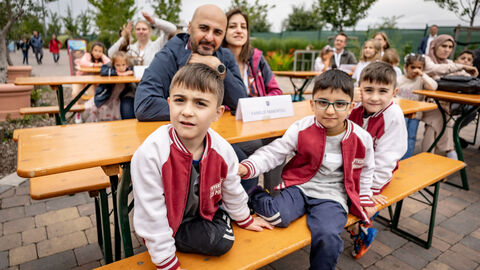 Ministerpräsident Rhein beim Drillingstreffen 2025